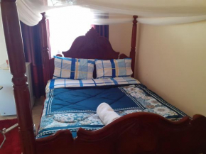 Bukoto Studio Apartment .Shopping malls nearby